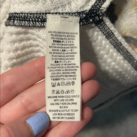 We The Free Off-the-Shoulder Oversized Sweater with Leopard Print Sleeves - Picture 9 of 12